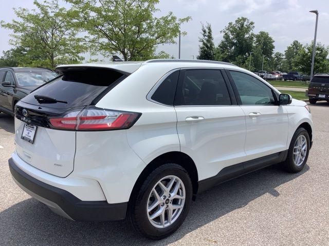 used 2024 Ford Edge car, priced at $30,990