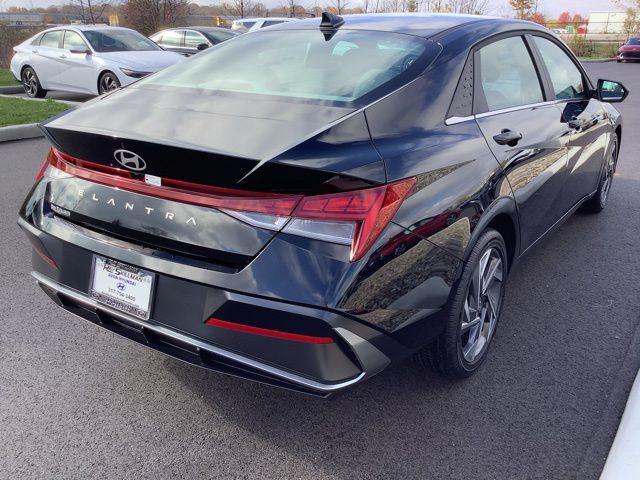 new 2025 Hyundai Elantra car, priced at $27,140