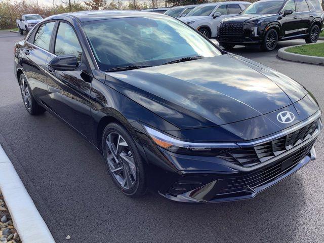 new 2025 Hyundai Elantra car, priced at $27,140