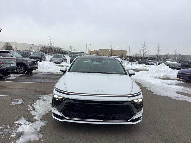 new 2025 Hyundai Sonata Hybrid car, priced at $39,630