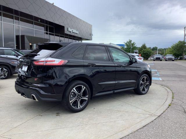 used 2023 Ford Edge car, priced at $32,658