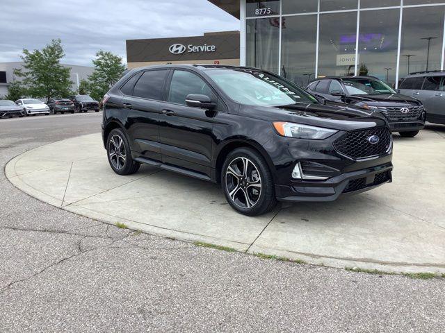 used 2023 Ford Edge car, priced at $32,658