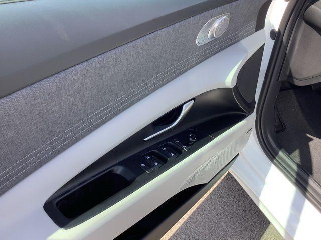 new 2025 Hyundai Elantra car, priced at $32,085