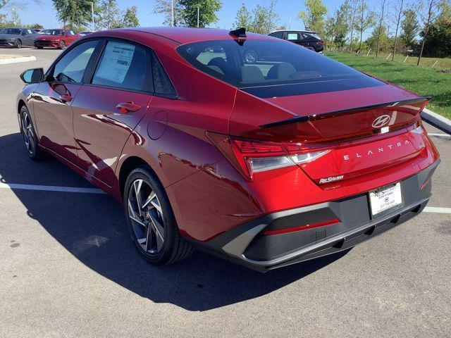 new 2025 Hyundai Elantra HEV car, priced at $28,905