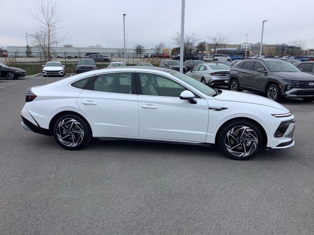 new 2025 Hyundai Sonata car, priced at $32,980