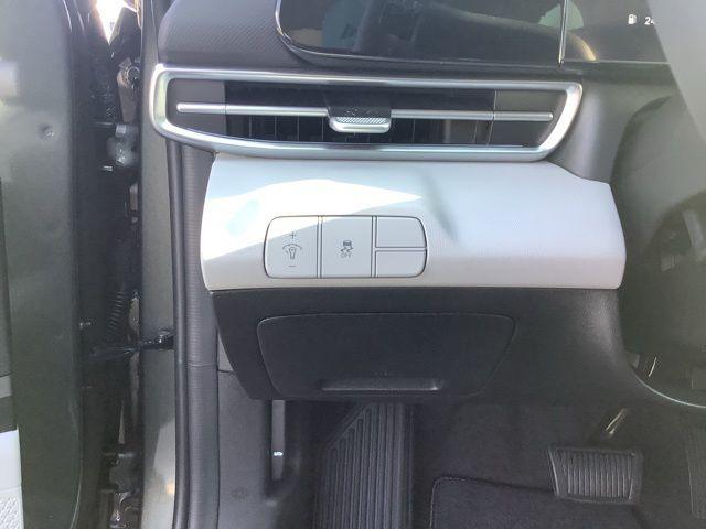 new 2025 Hyundai Elantra car, priced at $28,590