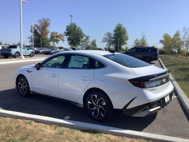 new 2024 Hyundai Sonata car, priced at $31,358