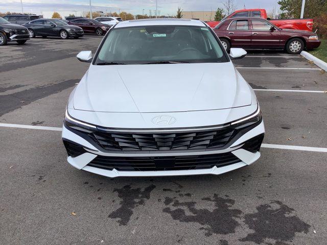 new 2025 Hyundai Elantra car, priced at $28,660