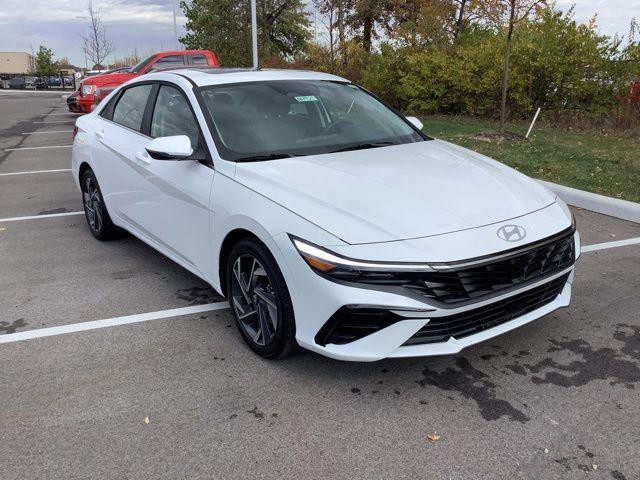 new 2025 Hyundai Elantra car, priced at $28,660