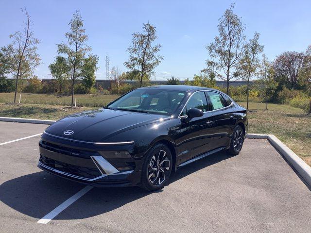 new 2025 Hyundai Sonata car, priced at $30,940