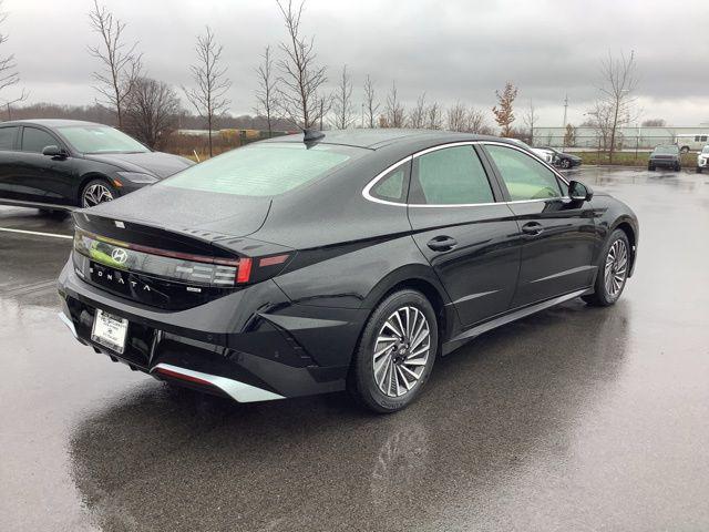 new 2025 Hyundai Sonata Hybrid car, priced at $39,160