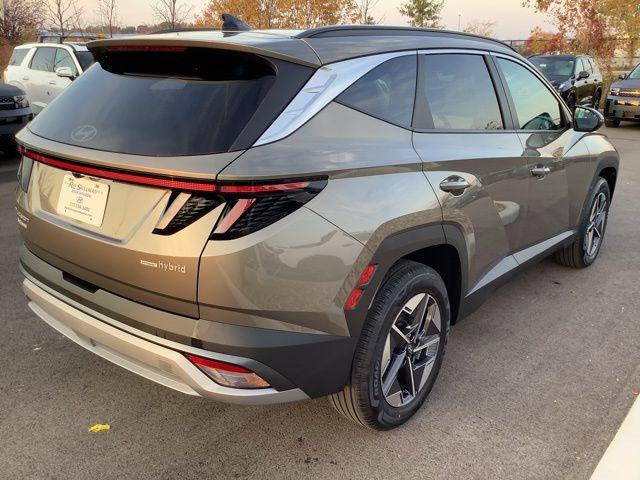 new 2025 Hyundai Tucson Hybrid car, priced at $37,995