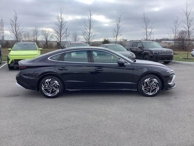 new 2025 Hyundai Sonata car, priced at $32,490