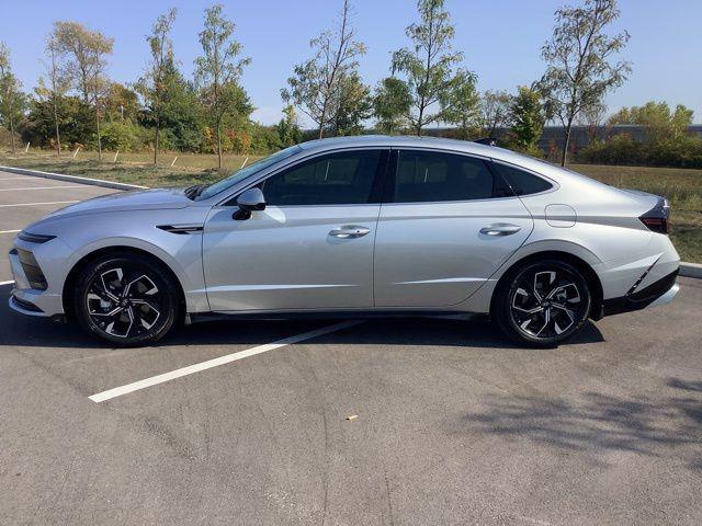 new 2025 Hyundai Sonata car, priced at $30,940