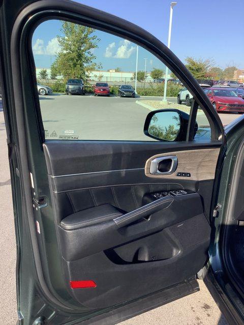used 2022 Kia Sorento car, priced at $27,975