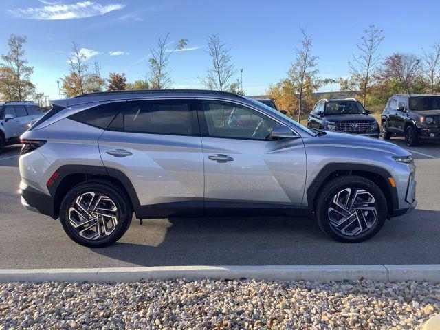 new 2026 Hyundai TUCSON Hybrid car, priced at $44,620