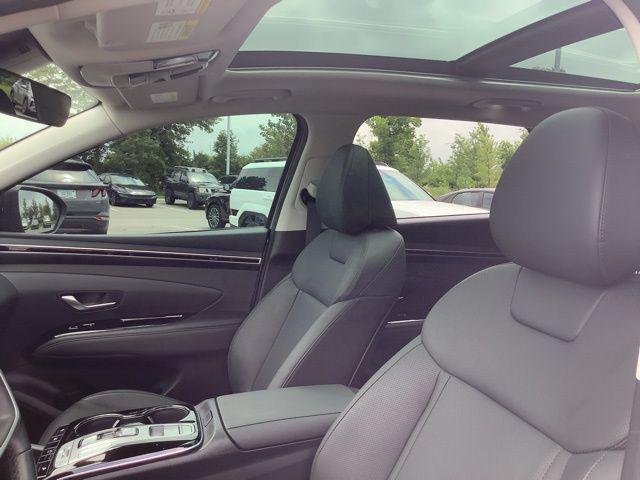 used 2024 Hyundai TUCSON Hybrid car, priced at $31,988