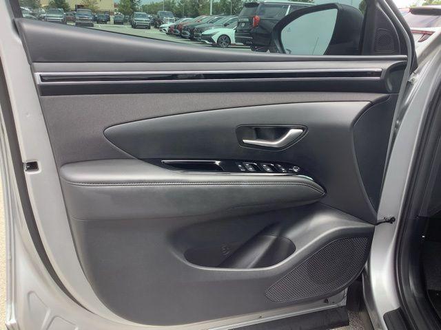 used 2024 Hyundai TUCSON Hybrid car, priced at $31,988