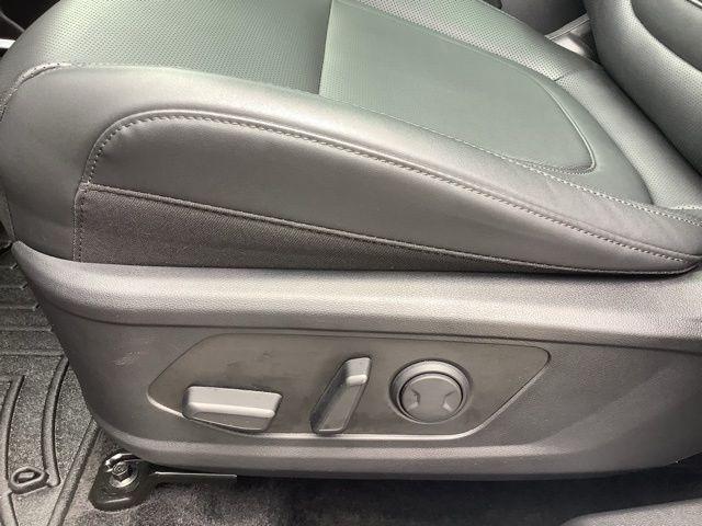 used 2024 Hyundai TUCSON Hybrid car, priced at $31,988