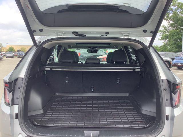 used 2024 Hyundai TUCSON Hybrid car, priced at $31,988
