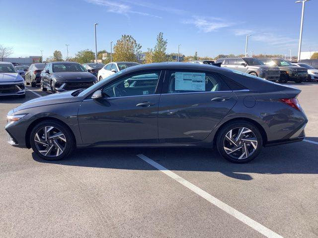 new 2025 Hyundai Elantra car, priced at $31,165