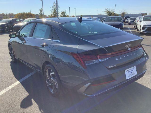 new 2025 Hyundai Elantra car, priced at $31,165