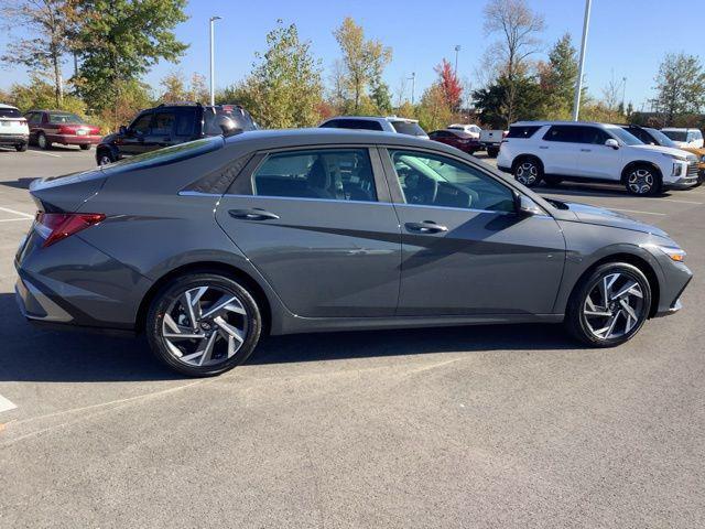 new 2025 Hyundai Elantra car, priced at $31,165