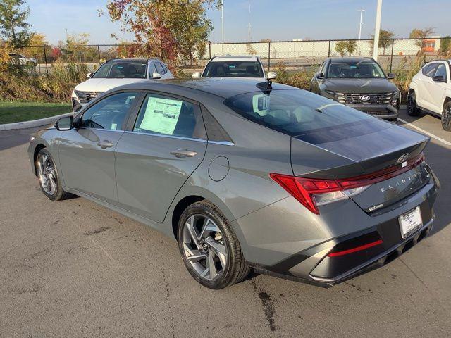 new 2025 Hyundai Elantra car, priced at $31,165