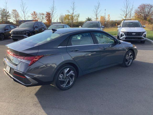 new 2025 Hyundai Elantra car, priced at $31,165