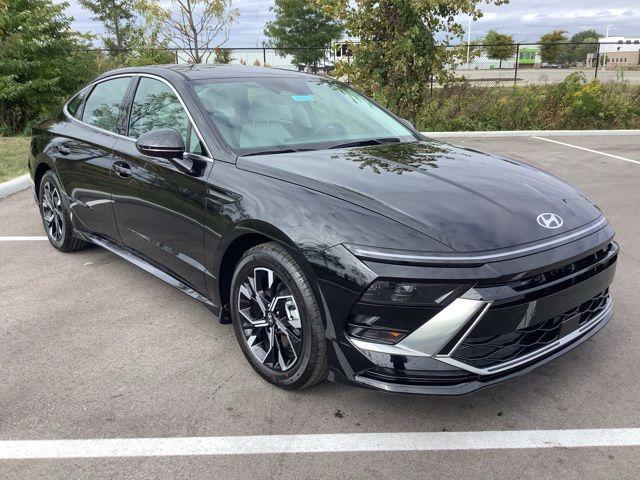 new 2025 Hyundai Sonata car, priced at $30,940