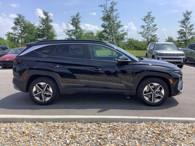 new 2025 Hyundai Tucson car, priced at $35,155