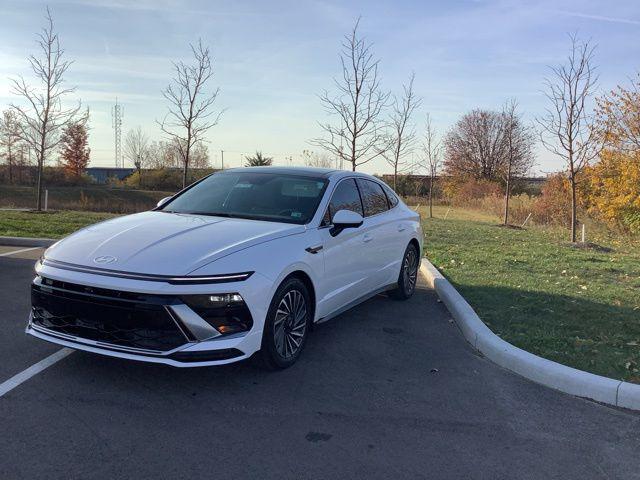 new 2025 Hyundai Sonata Hybrid car, priced at $39,405