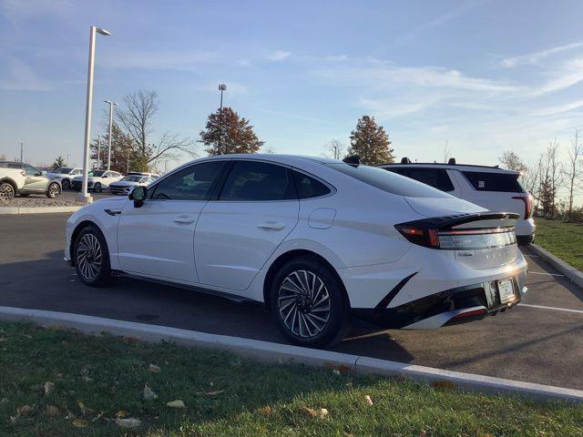 new 2025 Hyundai Sonata Hybrid car, priced at $39,405