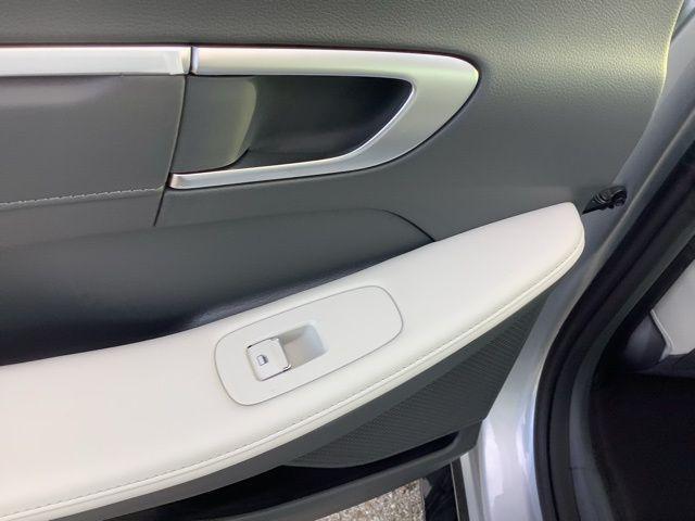 new 2026 Hyundai Sonata Hybrid car, priced at $39,825