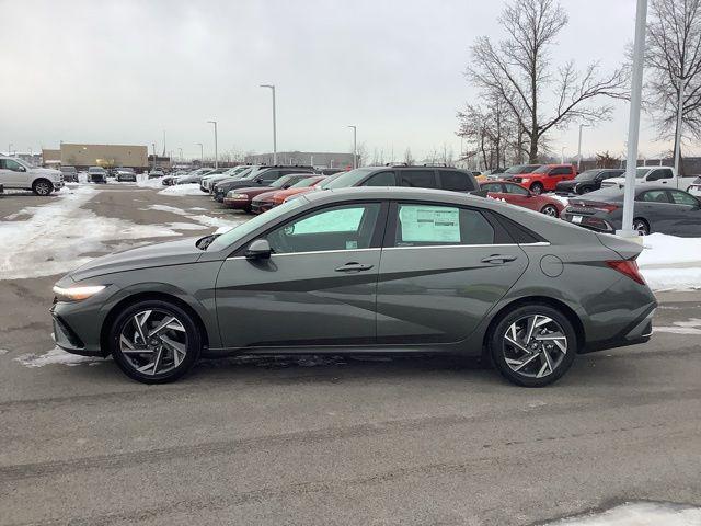 new 2025 Hyundai Elantra car, priced at $27,220