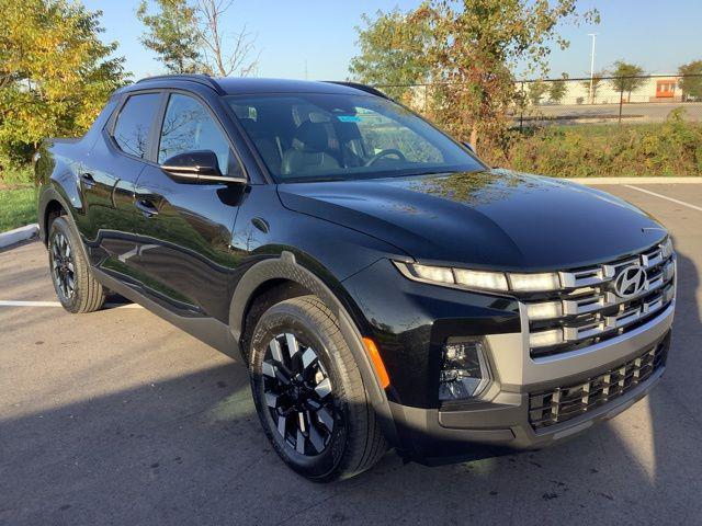 new 2025 Hyundai Santa Cruz car, priced at $33,635