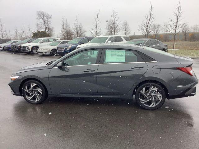 new 2025 Hyundai Elantra car, priced at $27,275