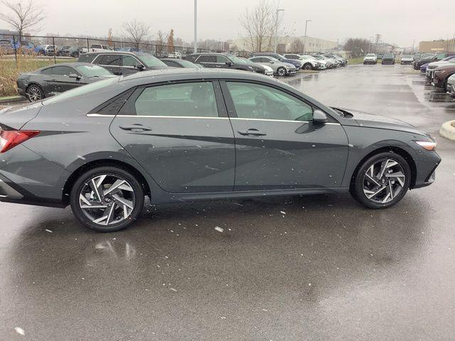 new 2025 Hyundai Elantra car, priced at $27,275