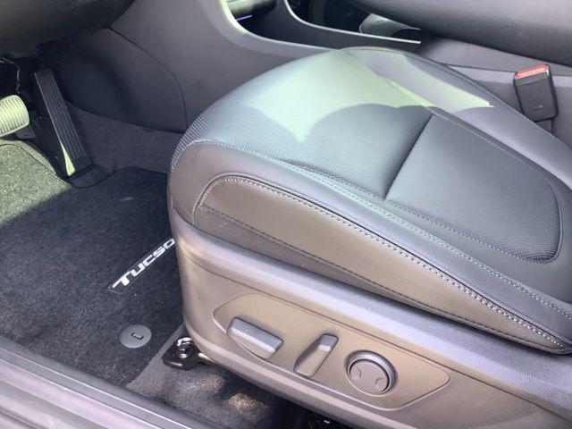 new 2026 Hyundai TUCSON Hybrid car, priced at $45,120