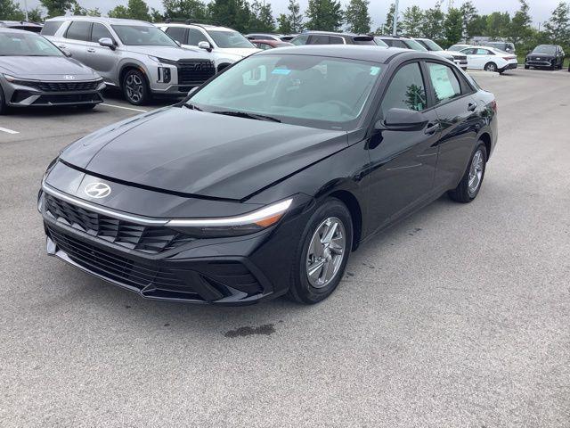 new 2025 Hyundai Elantra car, priced at $23,915