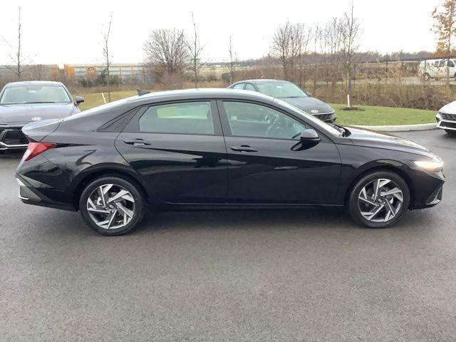 new 2025 Hyundai Elantra car, priced at $24,665