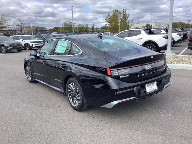 new 2025 Hyundai Sonata Hybrid car, priced at $39,260