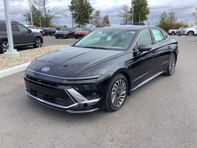 new 2025 Hyundai Sonata Hybrid car, priced at $39,260