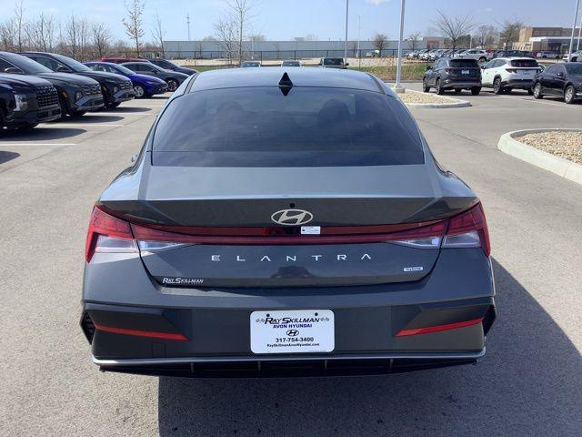 new 2025 Hyundai Elantra car, priced at $31,585