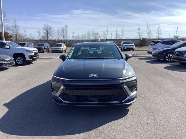 new 2025 Hyundai Sonata Hybrid car, priced at $39,350