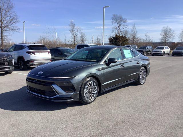 new 2025 Hyundai Sonata Hybrid car, priced at $39,350