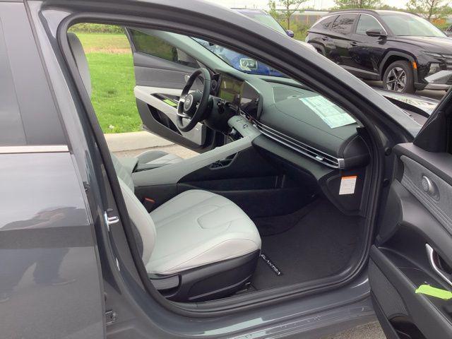 new 2025 Hyundai Elantra car, priced at $31,585