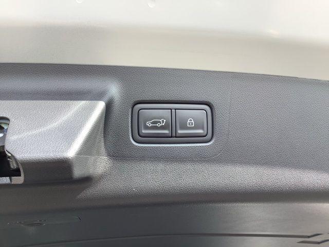 used 2024 Hyundai Santa Fe car, priced at $35,988