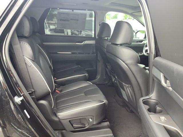 new 2025 Hyundai Palisade car, priced at $47,160