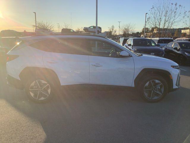 new 2026 Hyundai TUCSON Hybrid car, priced at $36,580